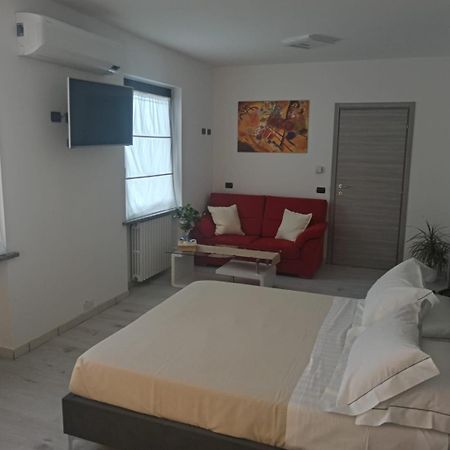 Hotel Baiardo Romagnano Sesia Экстерьер фото