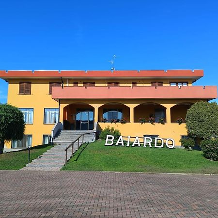 Hotel Baiardo Romagnano Sesia Экстерьер фото