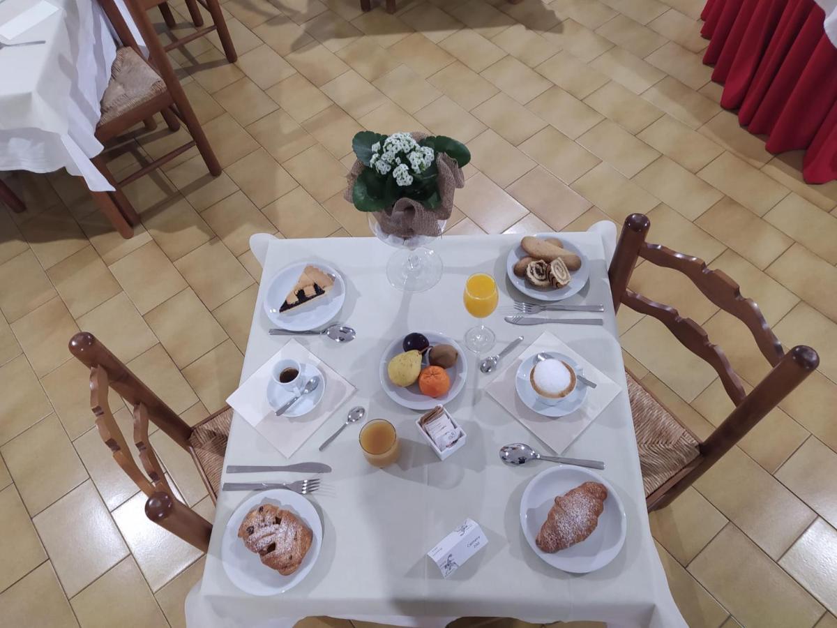 Hotel Baiardo Romagnano Sesia Экстерьер фото